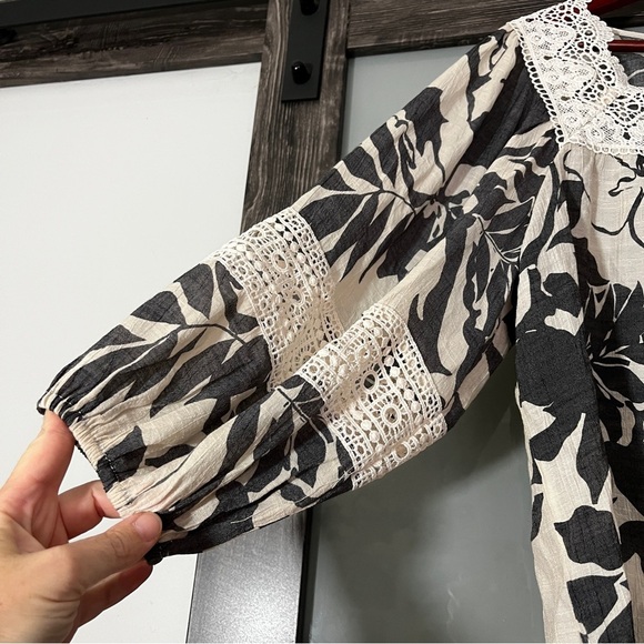 Zac & Rachel Boho Cottagecore Black and Cream Floral Blouse Crochet Details L - Picture 3 of 9